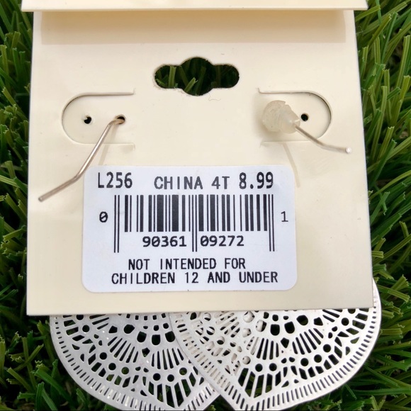 Earring bundle - Picture 3 of 7